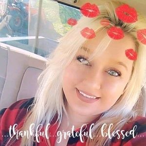 Meet your Posher, Cecily